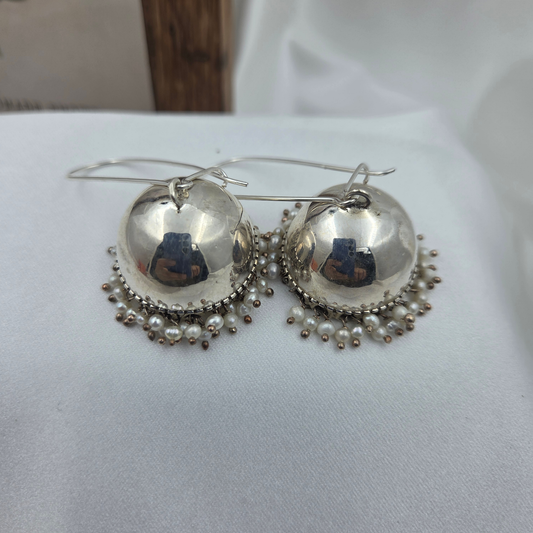 Gauri Jhumka